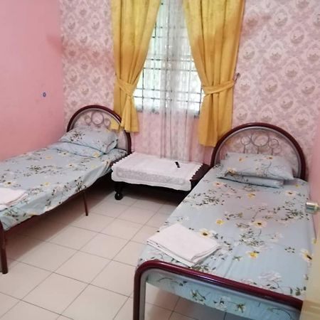 Homestay Perpaduan, Taman Bercham Raya Ulu Kinta Ipoh Perak Kampong Batu Lapan (Perak) Exterior foto