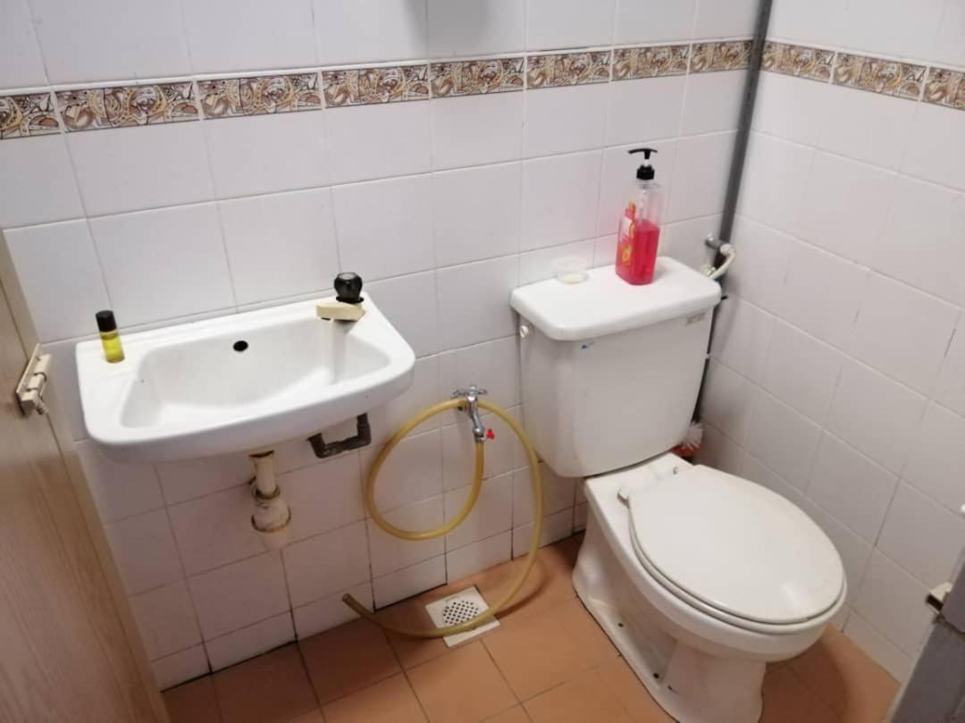 Homestay Perpaduan, Taman Bercham Raya Ulu Kinta Ipoh Perak Kampong Batu Lapan (Perak) Exterior foto