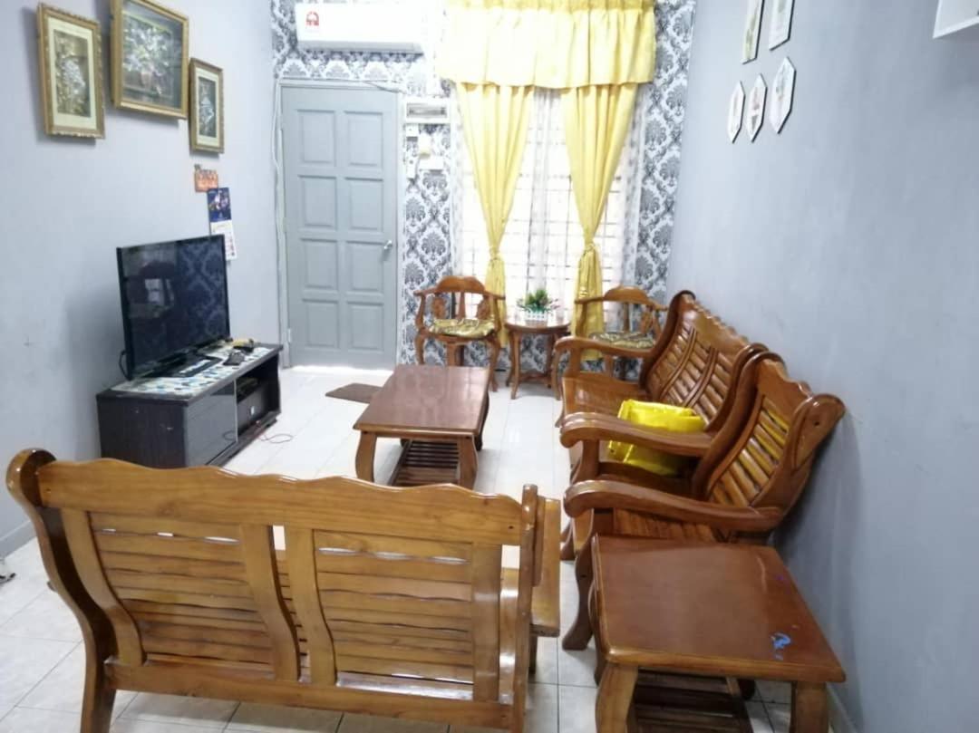 Homestay Perpaduan, Taman Bercham Raya Ulu Kinta Ipoh Perak Kampong Batu Lapan (Perak) Exterior foto